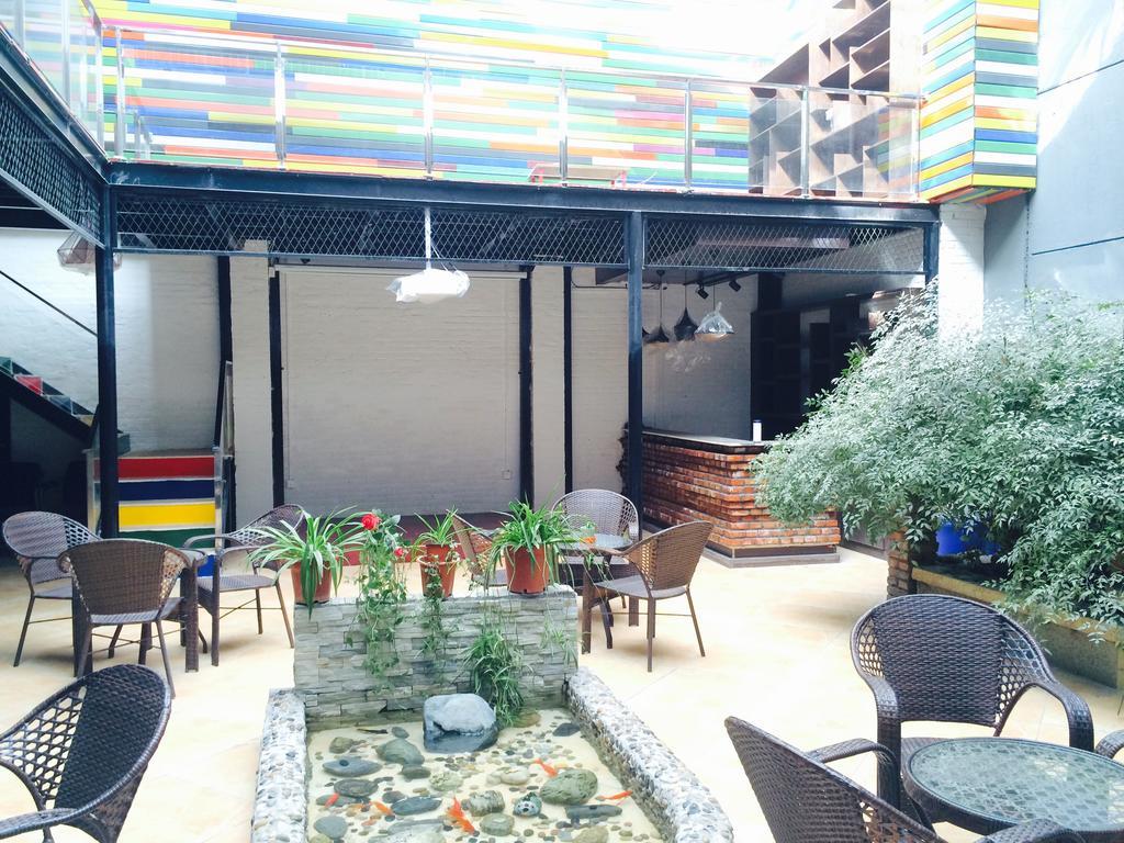 Xi'An Rainbow Youth Hotel מראה חיצוני תמונה