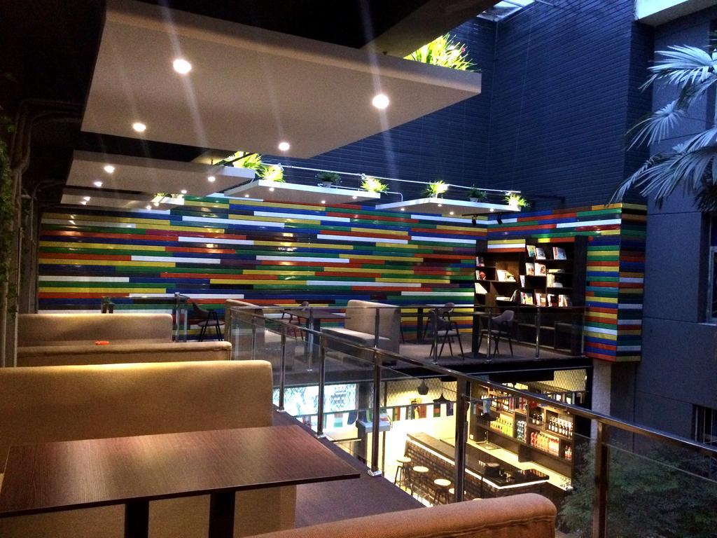 Xi'An Rainbow Youth Hotel מראה חיצוני תמונה